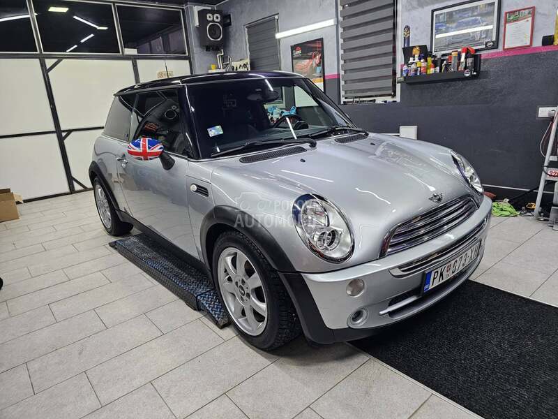 MINI Cooper 