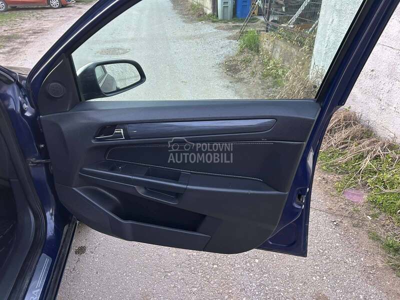 Opel Astra H 