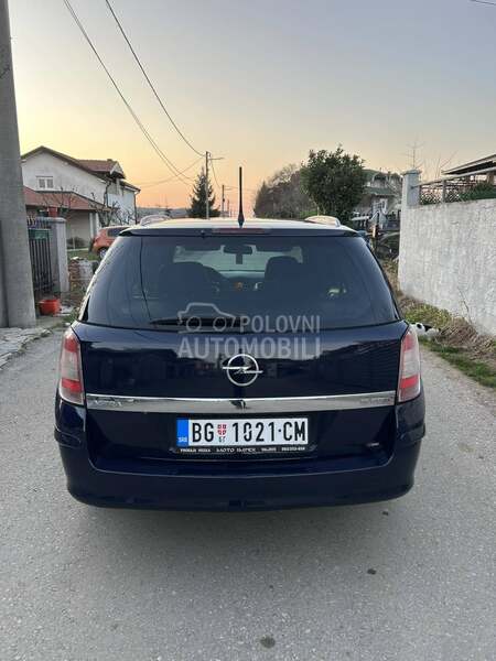 Opel Astra H 