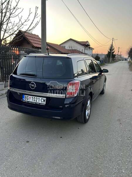 Opel Astra H 