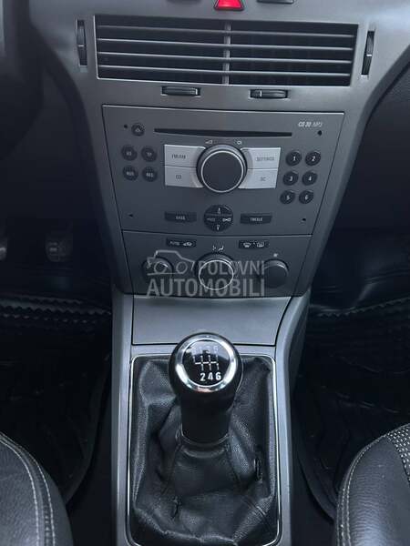 Opel Astra H 