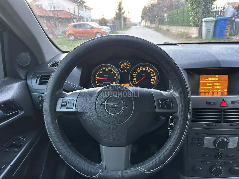 Opel Astra H 