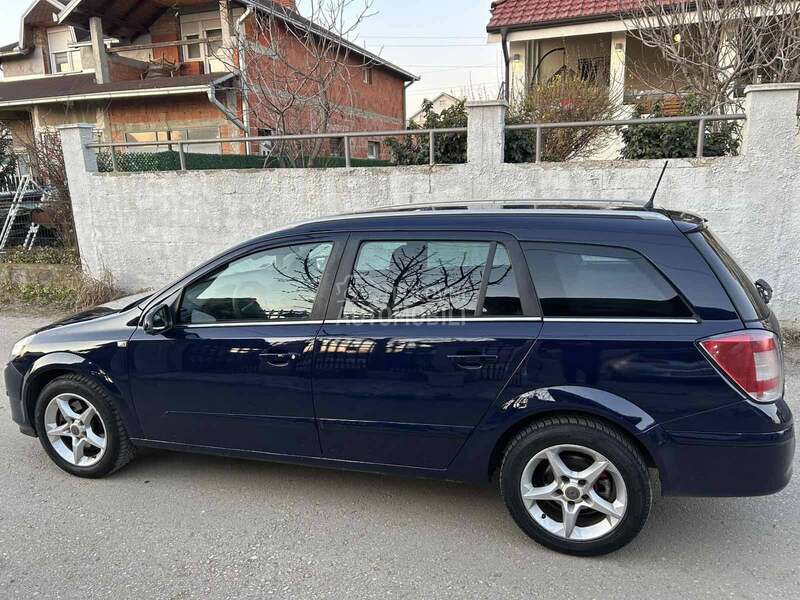 Opel Astra H 