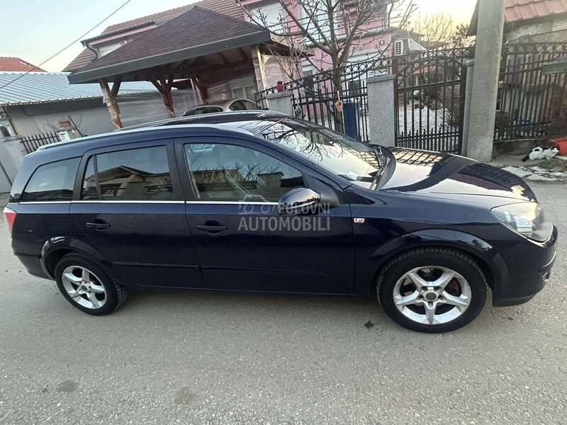 Opel Astra H 