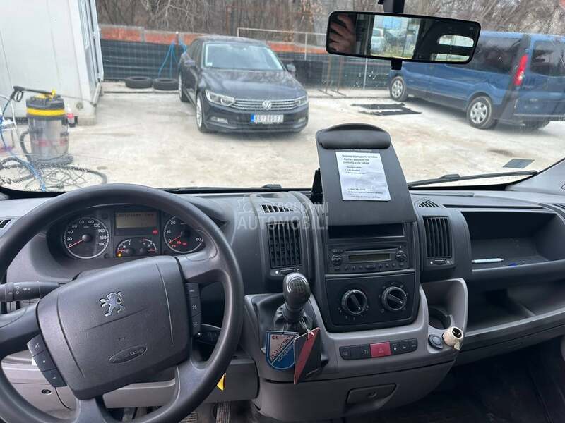 Peugeot Boxer 