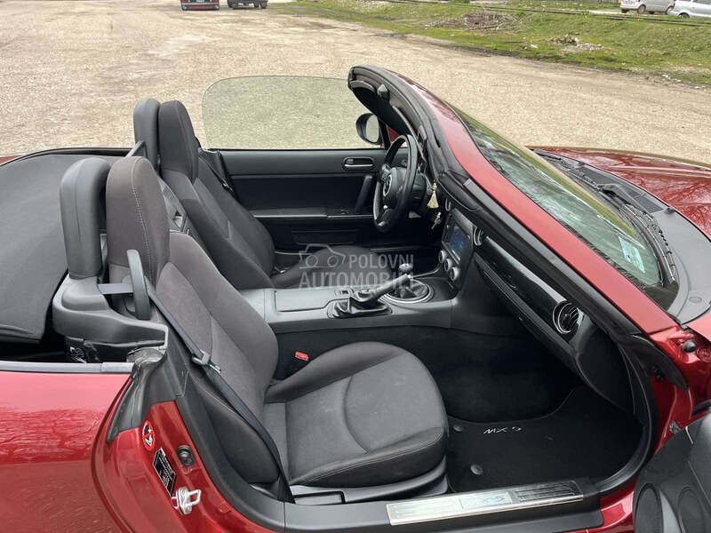 Mazda MX-5 