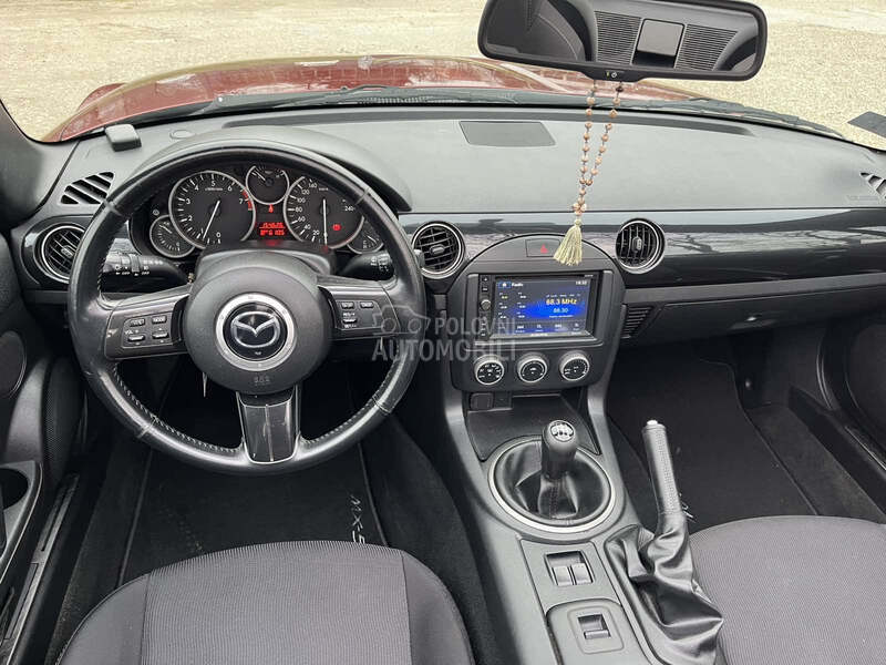 Mazda MX-5 