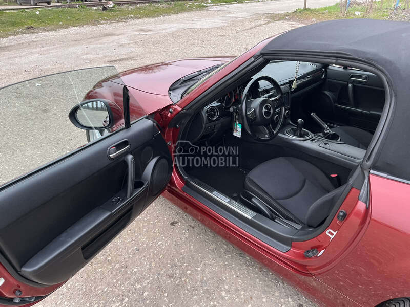 Mazda MX-5 