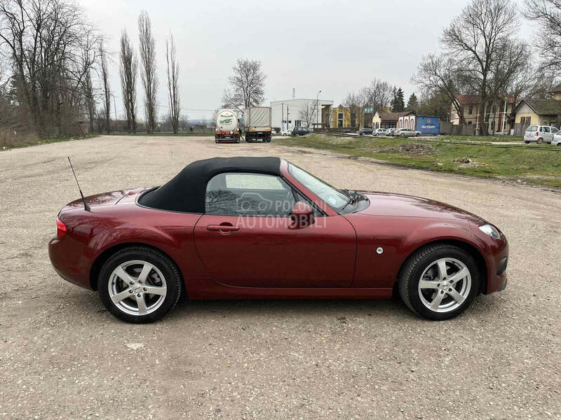 Mazda MX-5 