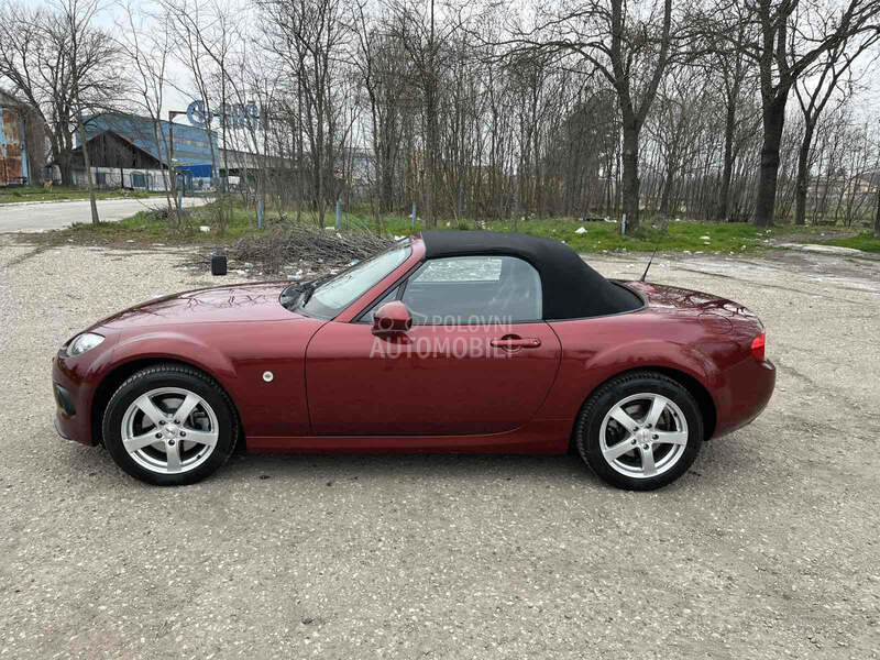Mazda MX-5 