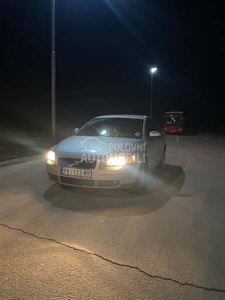 Volvo S40 
