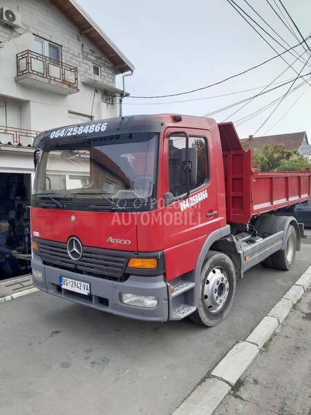 Mercedes Benz 1223
