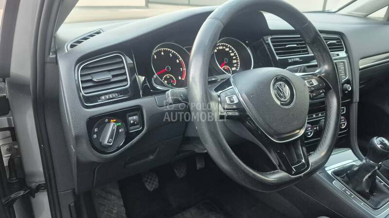 Volkswagen Golf 7 