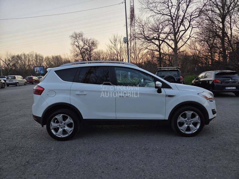 Ford Kuga 4x4 TITANIUM