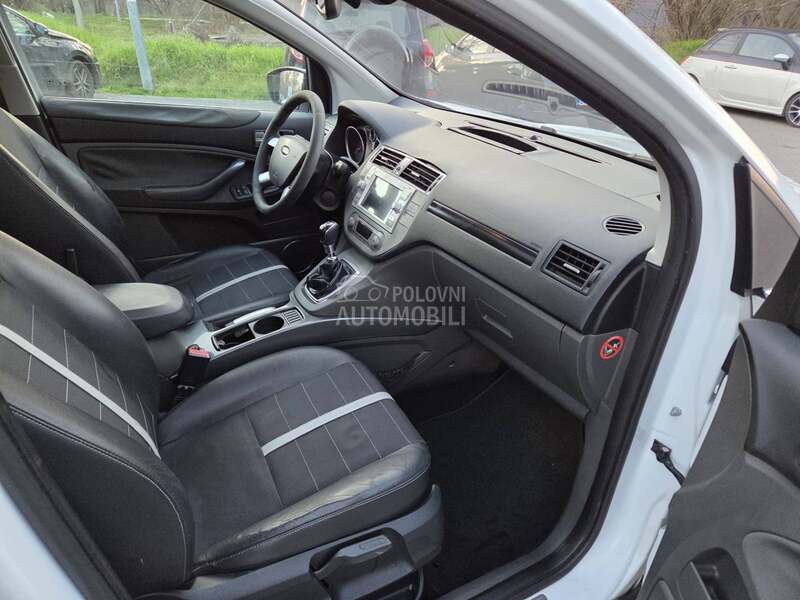 Ford Kuga 4x4 TITANIUM