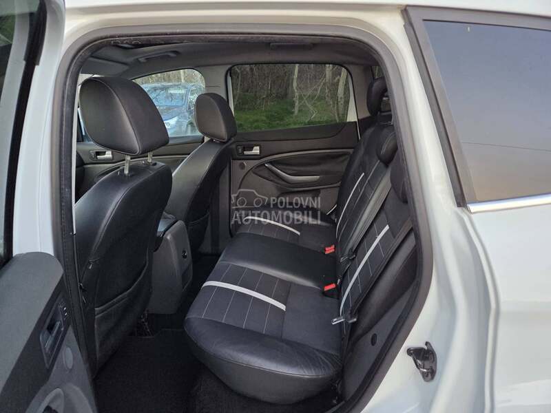 Ford Kuga 4x4 TITANIUM