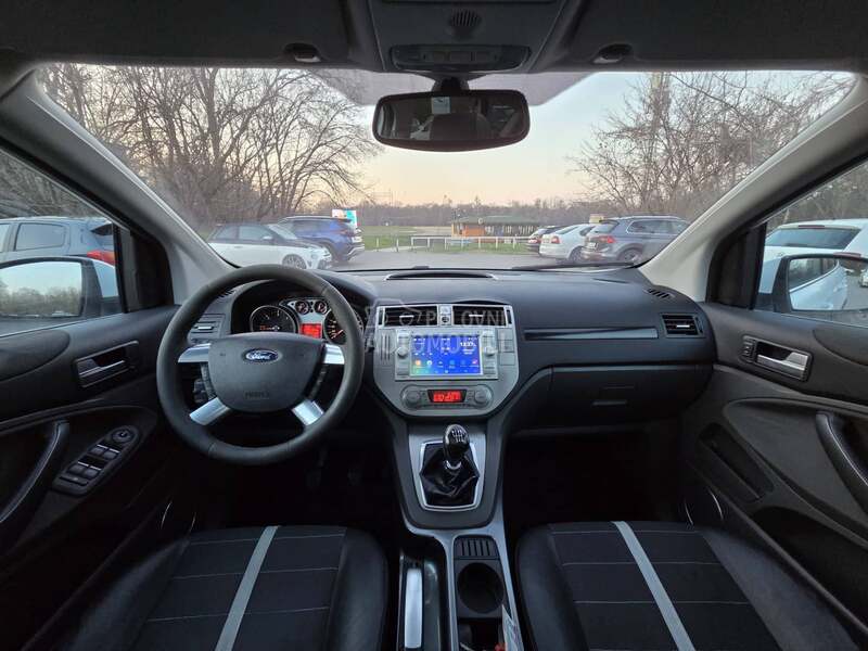 Ford Kuga 4x4 TITANIUM