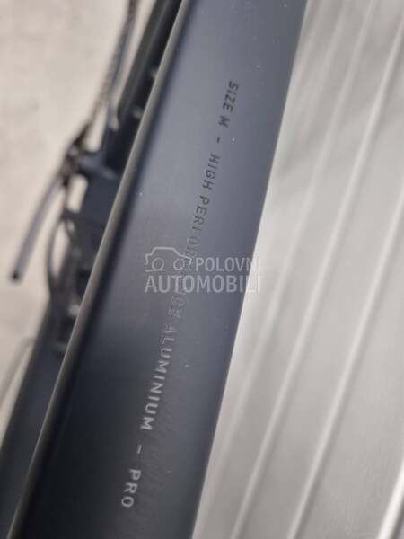 Cube Cube Nuroad Pro FE Vel.M