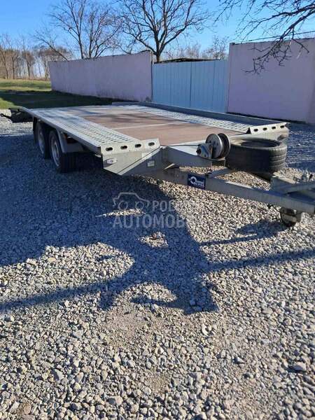 Blyss Navozna prikolica