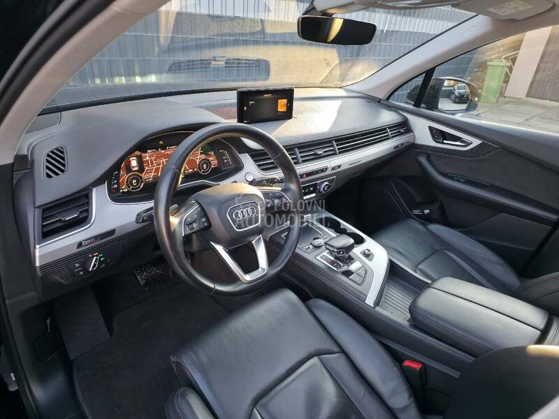 Audi Q7 E-tron  HIBRID