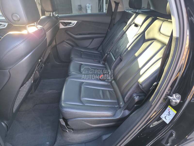 Audi Q7 E-tron  HIBRID