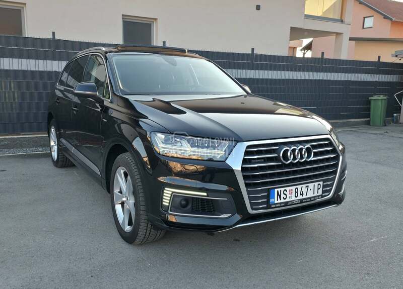 Audi Q7 E-tron  HIBRID