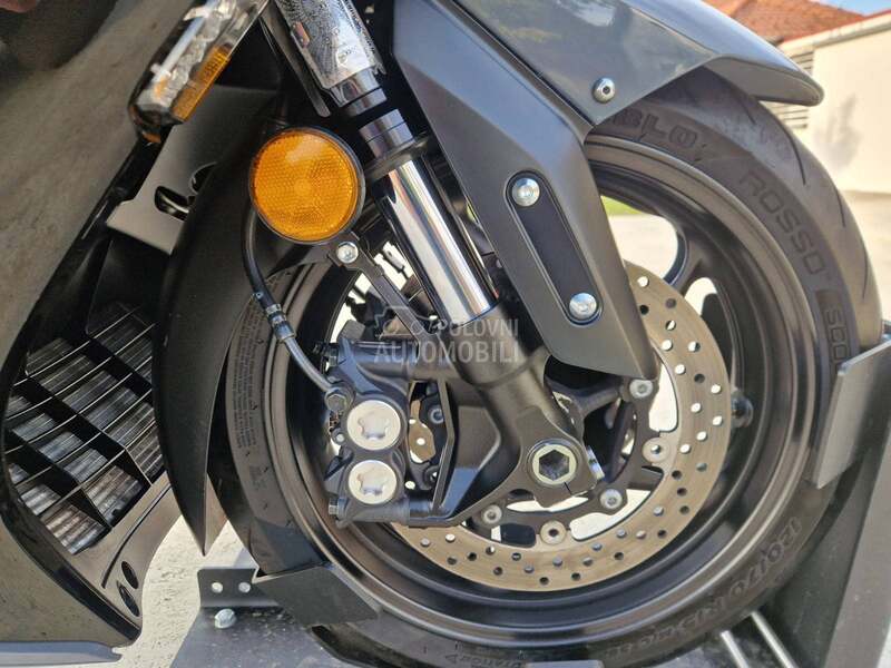Yamaha T MAX TMAX 560 TECH