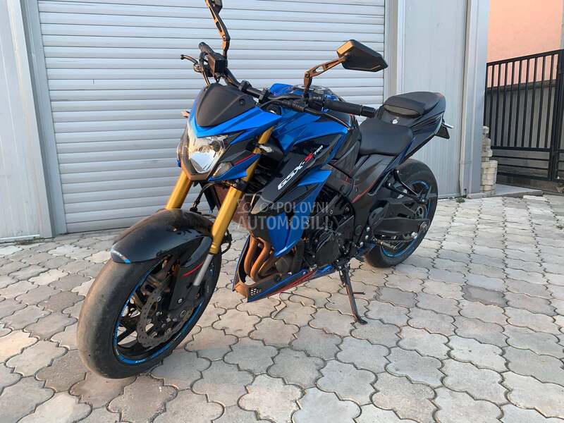 Suzuki gsx s 750