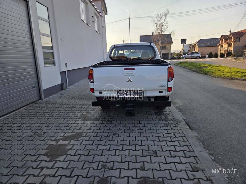 Mitsubishi L200 