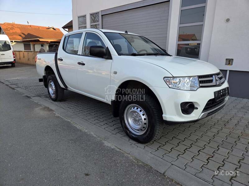 Mitsubishi L200 