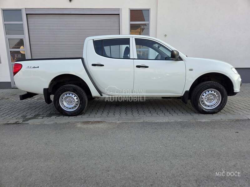 Mitsubishi L200 