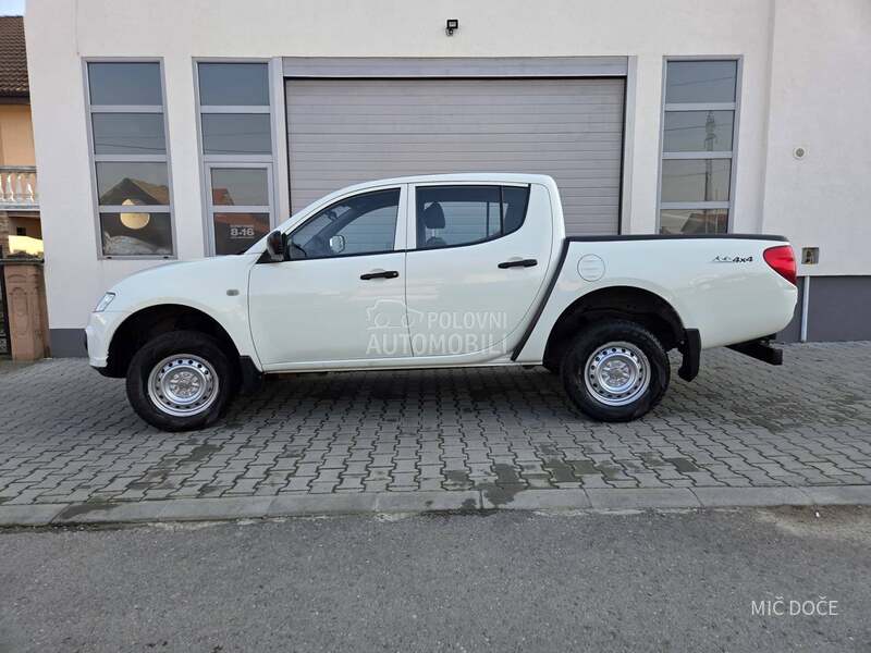 Mitsubishi L200 