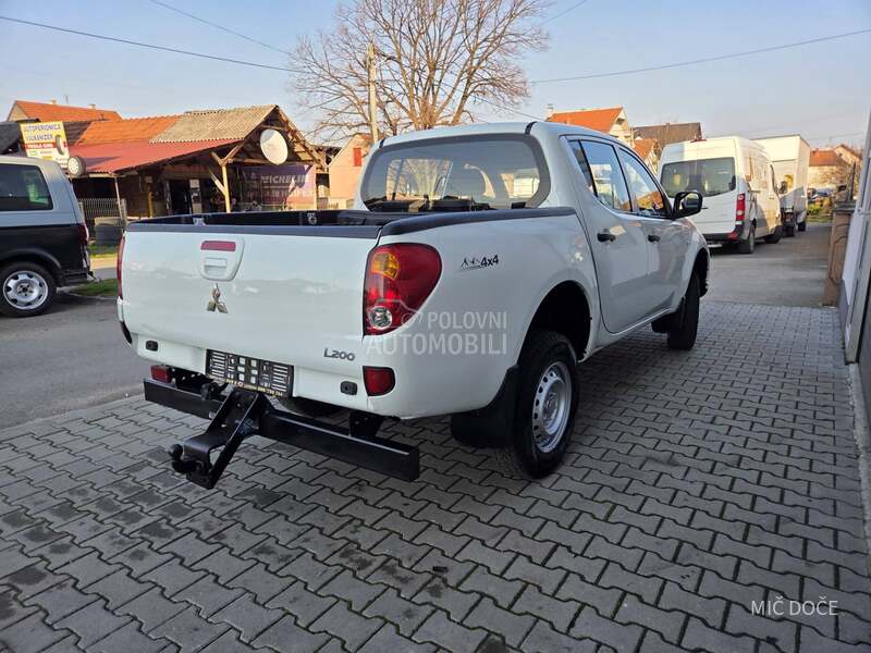 Mitsubishi L200 