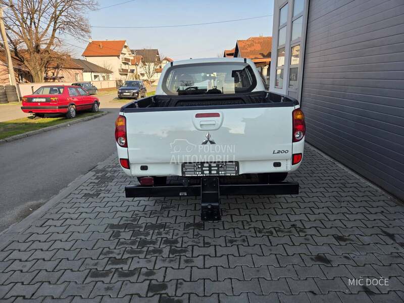 Mitsubishi L200 