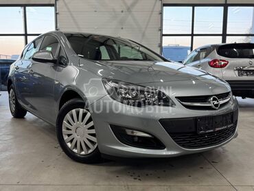 Opel Astra J 1.4 TURBO CH