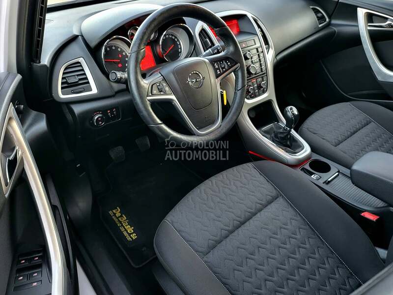 Opel Astra J 1.4