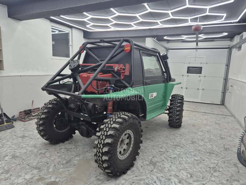 Suzuki SJ Samurai 
