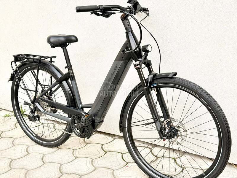 Bulls Cross smart 28