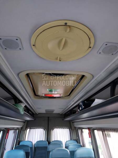 Mercedes Benz Sprinter 515