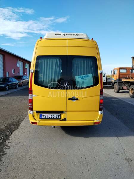 Mercedes Benz Sprinter 515
