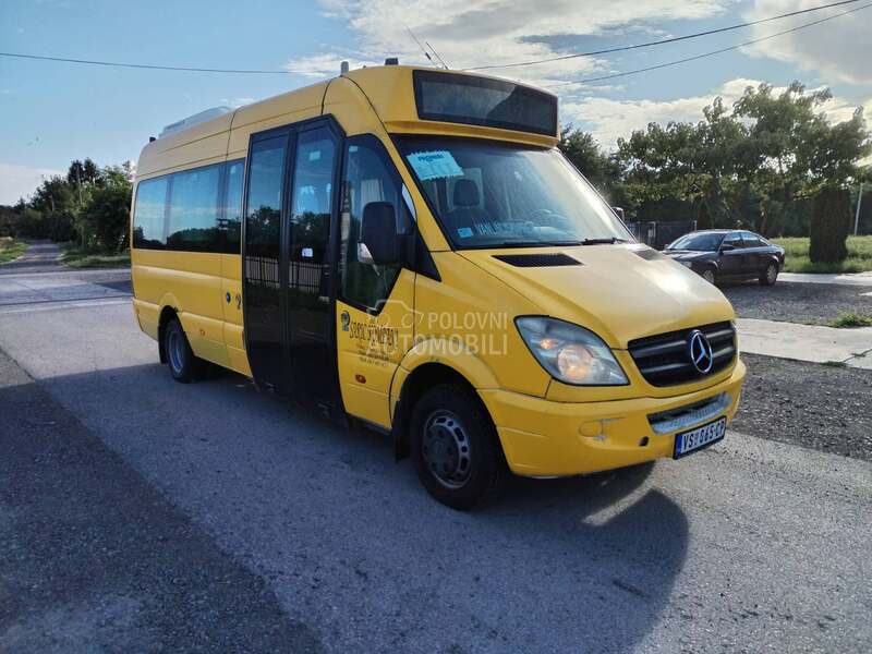 Mercedes Benz Sprinter 515