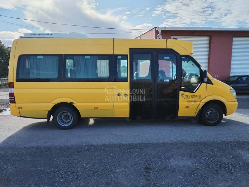 Mercedes Benz Sprinter 515