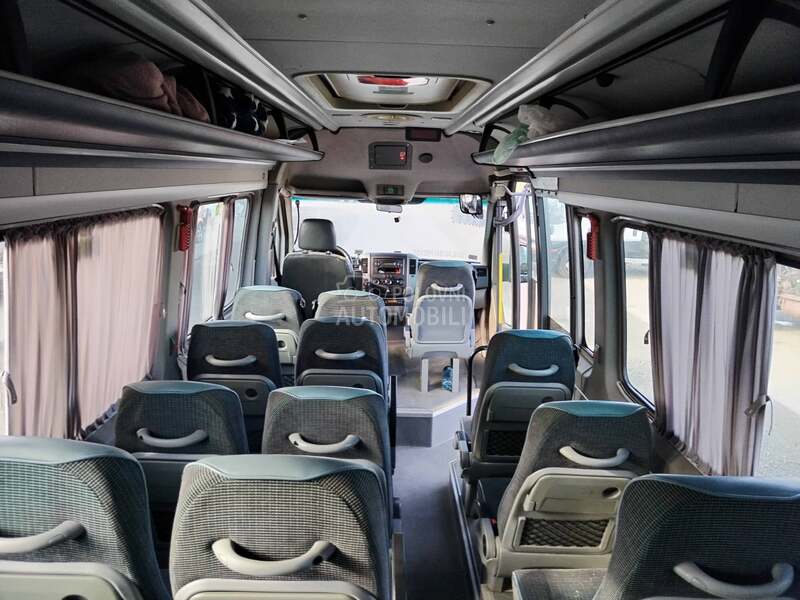 Mercedes Benz Sprinter 515