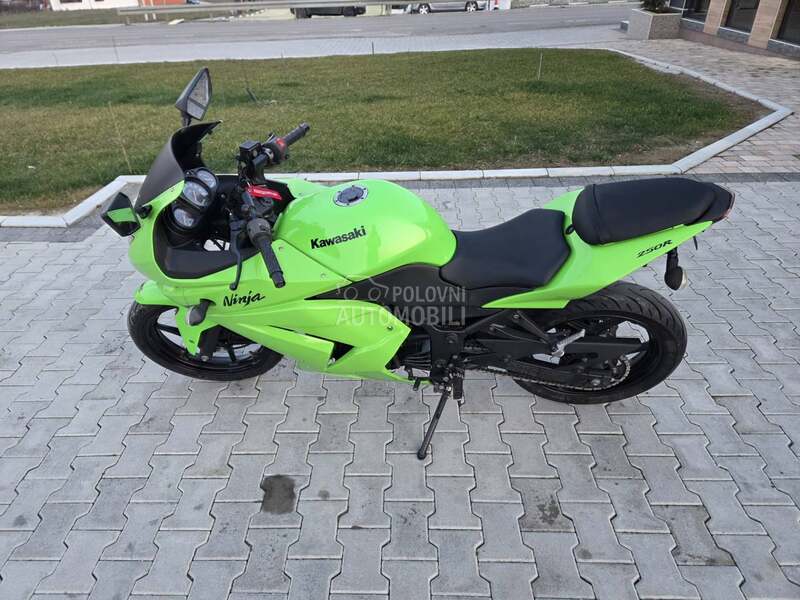 Kawasaki ninja 250