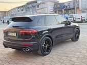 Porsche Cayenne TURBO S keramika