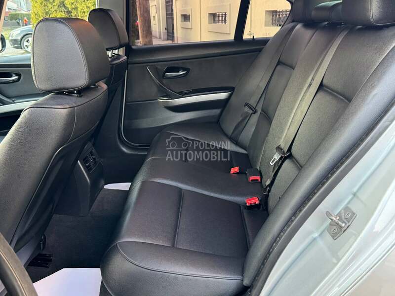 BMW 320 M-PERFORMANCE AUTOM