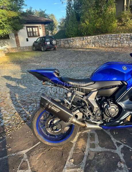 Yamaha Yamaha R7 A2