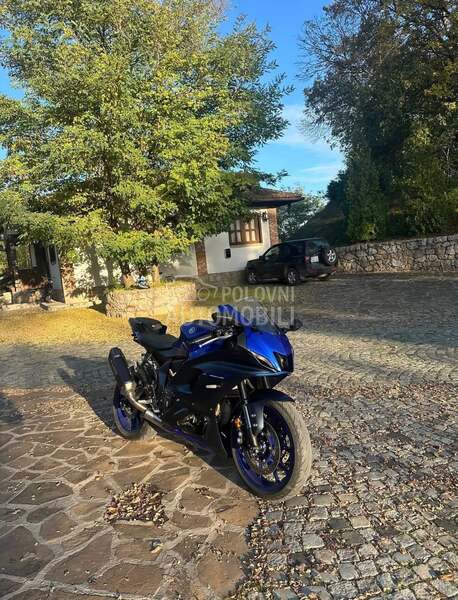 Yamaha Yamaha R7 A2