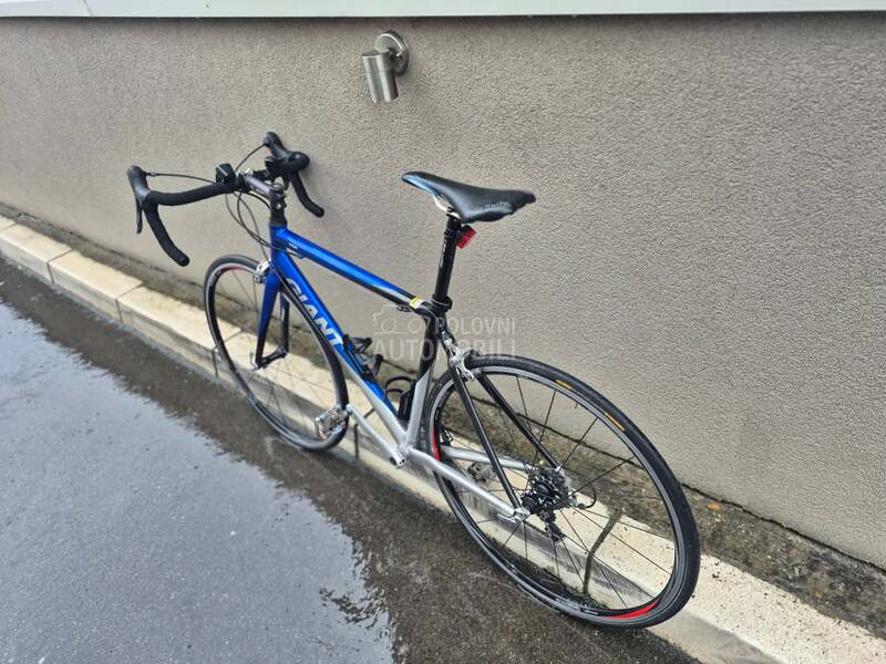 Giant TCR alliance 8.7kg