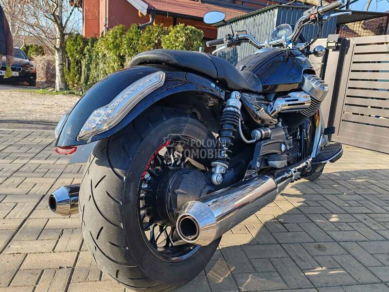 Moto Guzzi 1400 california